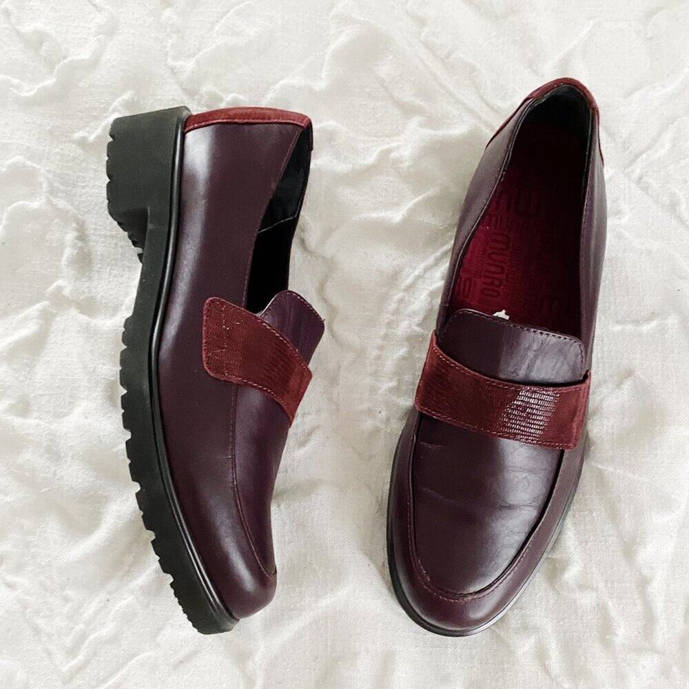 Munro Geena Loafer In Wine Leather Size 7M New